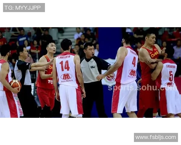 中国男篮对阵伊朗队的精彩对决结果揭晓5月30日比赛回顾与分析 中国男篮对阵伊朗队的精彩对决结果揭晓5月30日比赛回顾与分析