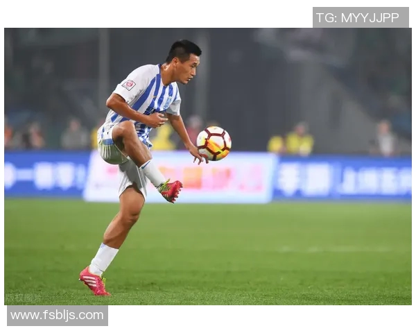 恒大与富力激战正酣精彩瞬间回顾与战术分析