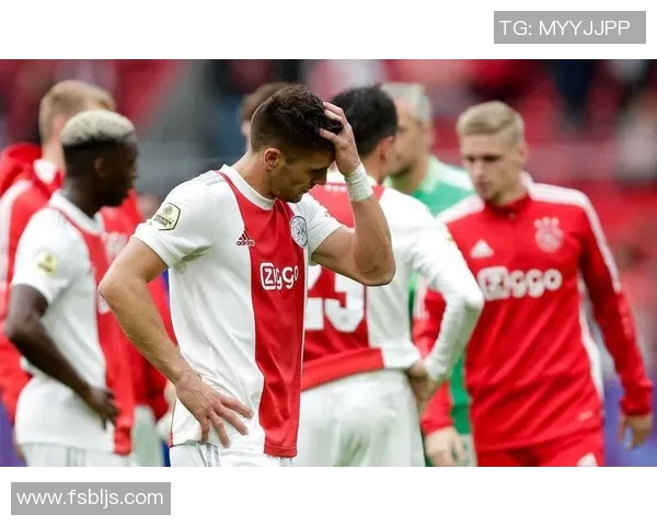 特温特与阿尔克比赛直播全程回顾及精彩瞬间分析